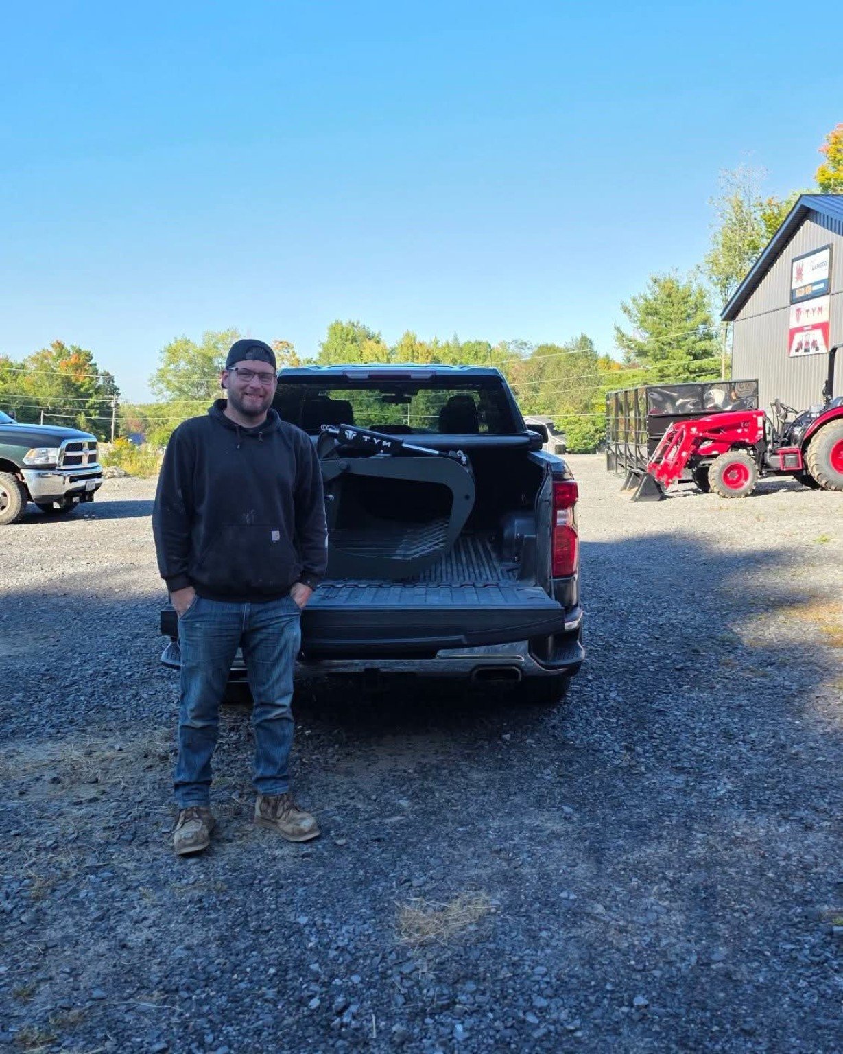 TYM_Grapple_Attachment_Pickup_Customer