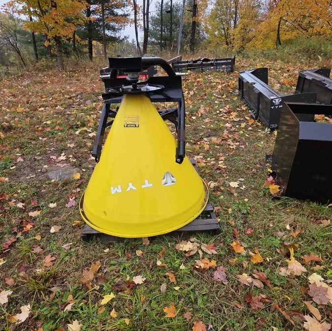 TYM 9520P FERTILIZER SPREADER